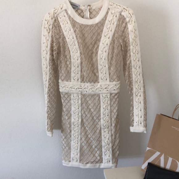 Bebe white dress with white and gold size 0 - Picture 3 of 6